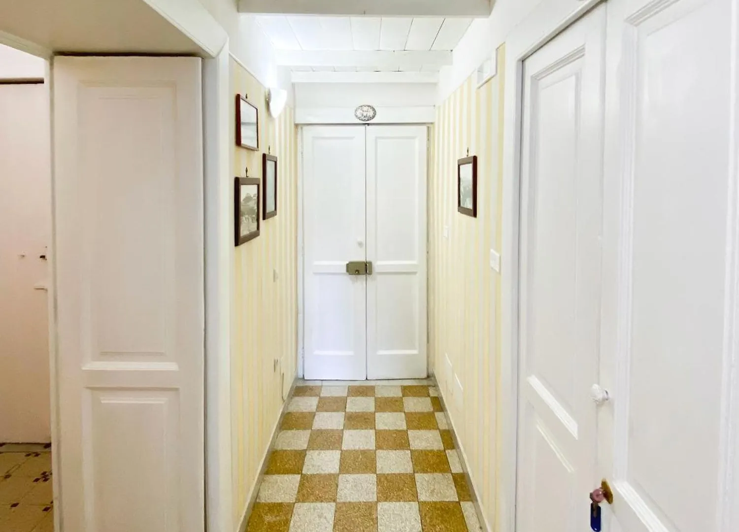Le Suite Vomero Naples Italy